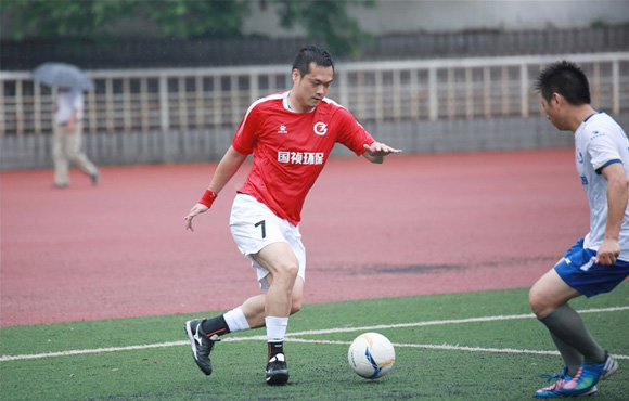 “首届国祯环保足球约请赛”圆满闭幕 国祯环保足球队勇夺亚军