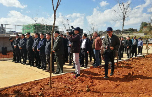 云南省委常委李文荣一行调研陆良县第二污水处置厂项目