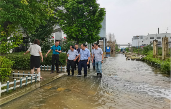 徐本勇总经理带队深刻一线查抄领导各单元防汛抗洪工作